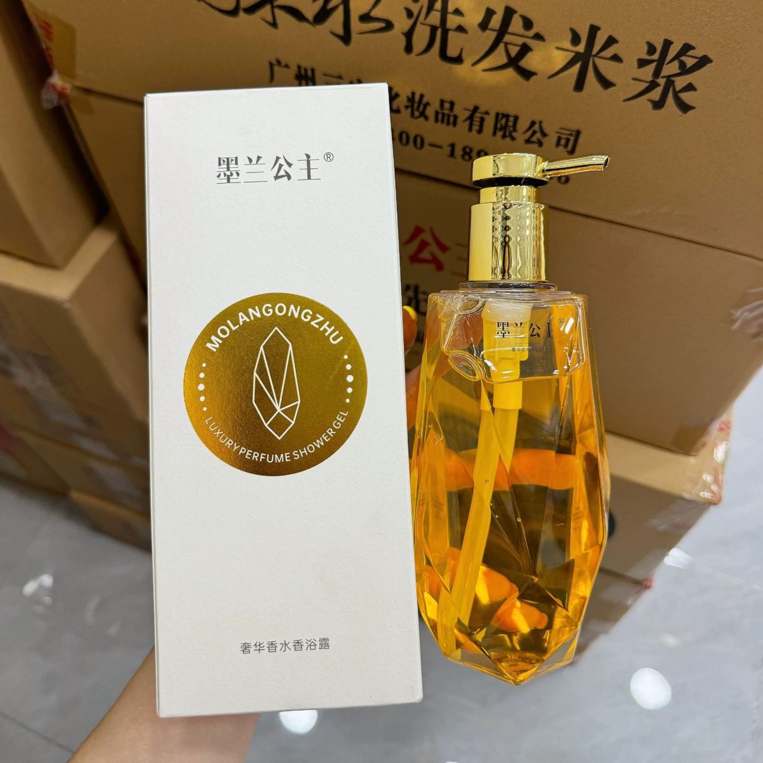 Sabonete Líquido Corporal Mola - Perfume Fragrance Families avaliação e preço